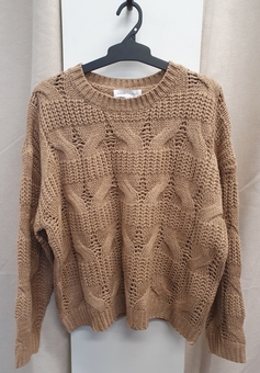 White Closet-Chunky Knit-tops-Mhor