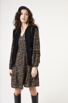Garcia-Black Vest-tops-Mhor