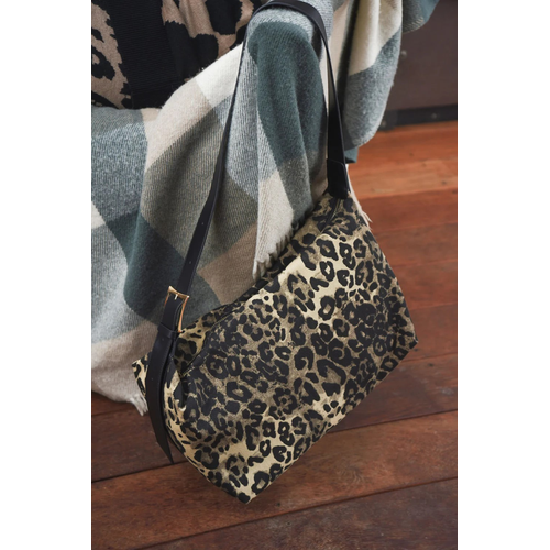 Curate-Shoulder The Blame Bag