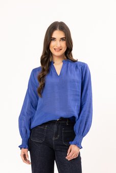 Seeking Lola-Gifted Top-tops-Mhor