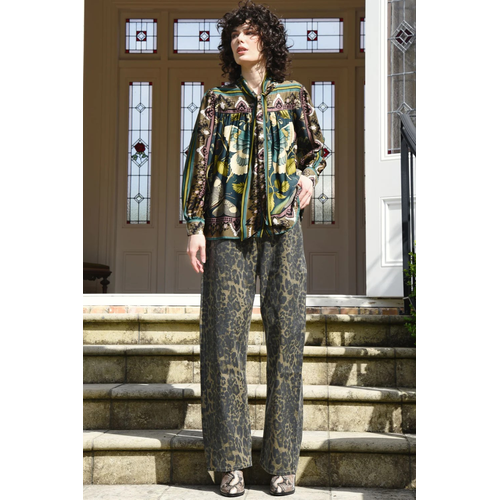 Curate-Kick Back Jeans